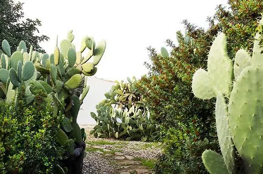 Tenuta Busulmone Otel Noto İtalya