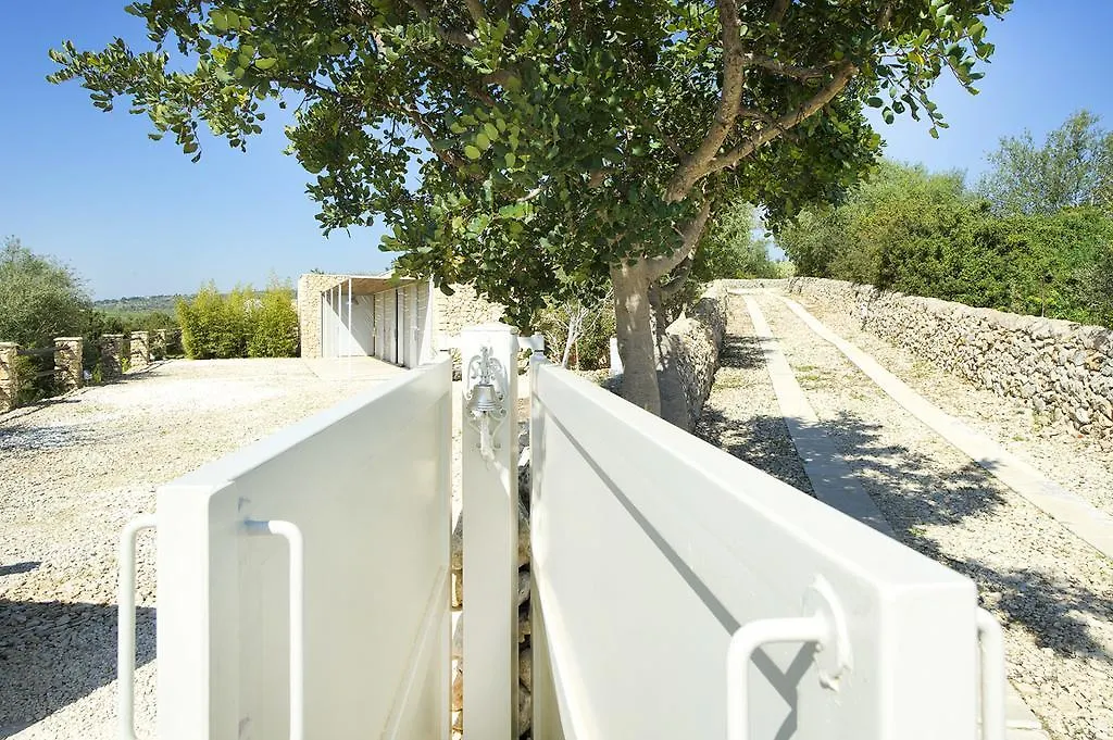 Tenuta Busulmone Hotel Noto Holiday home