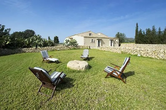 Holiday home Tenuta Busulmone Hotel Noto