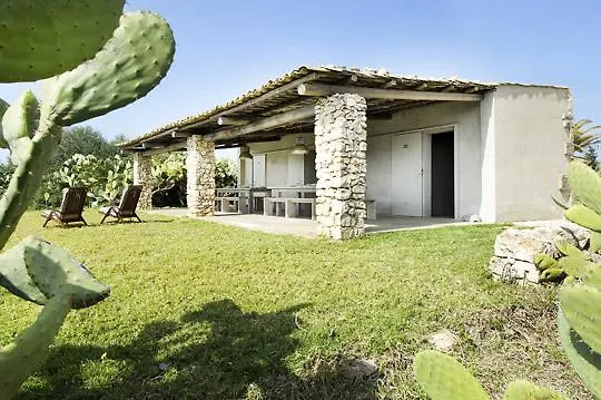 Tenuta Busulmone Hotel Noto Holiday home